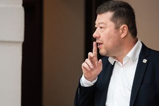 Má čínskou manželku, prozradil Okamura o Čechovi zadrženém v Číně - Seznam Zprávy